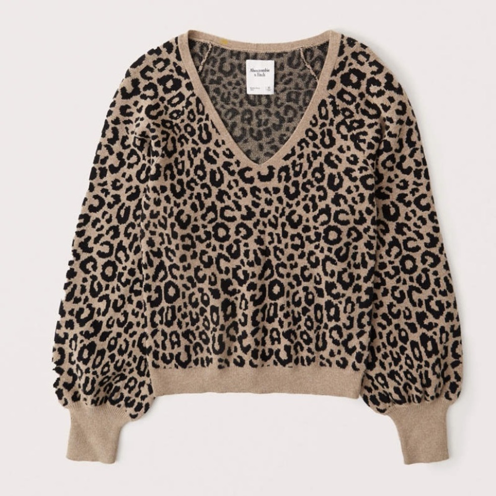 Abercrombie & Fitch animal print sweater